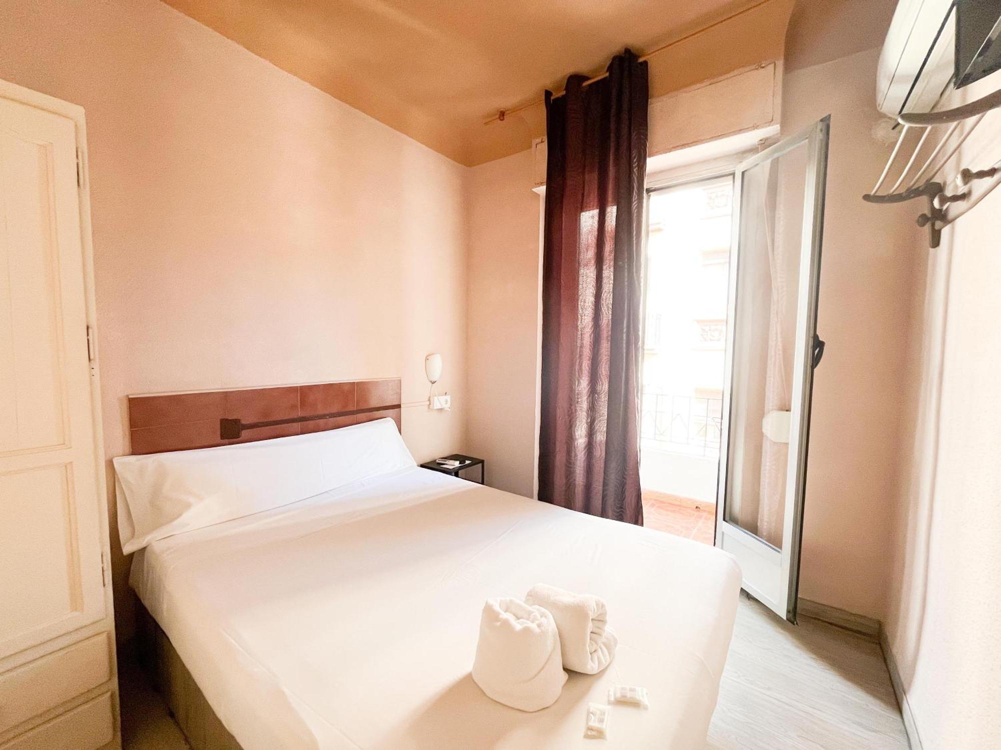 Latic Rooms Alicante Ngoại thất bức ảnh